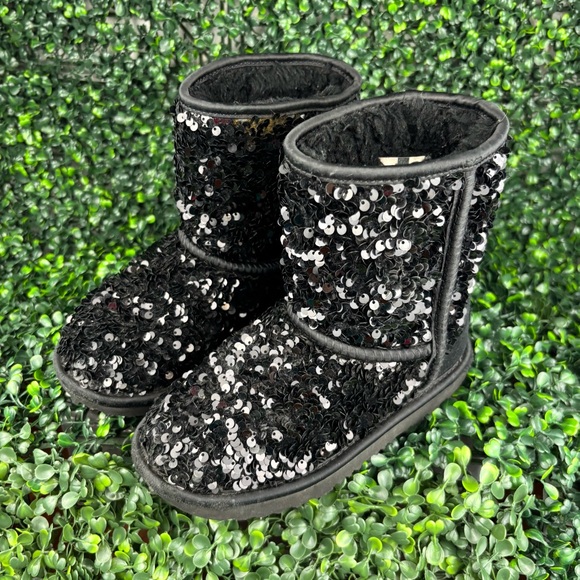 UGG Sparkling Black Sequin Boots Size 1 Kids - Picture 6 of 8